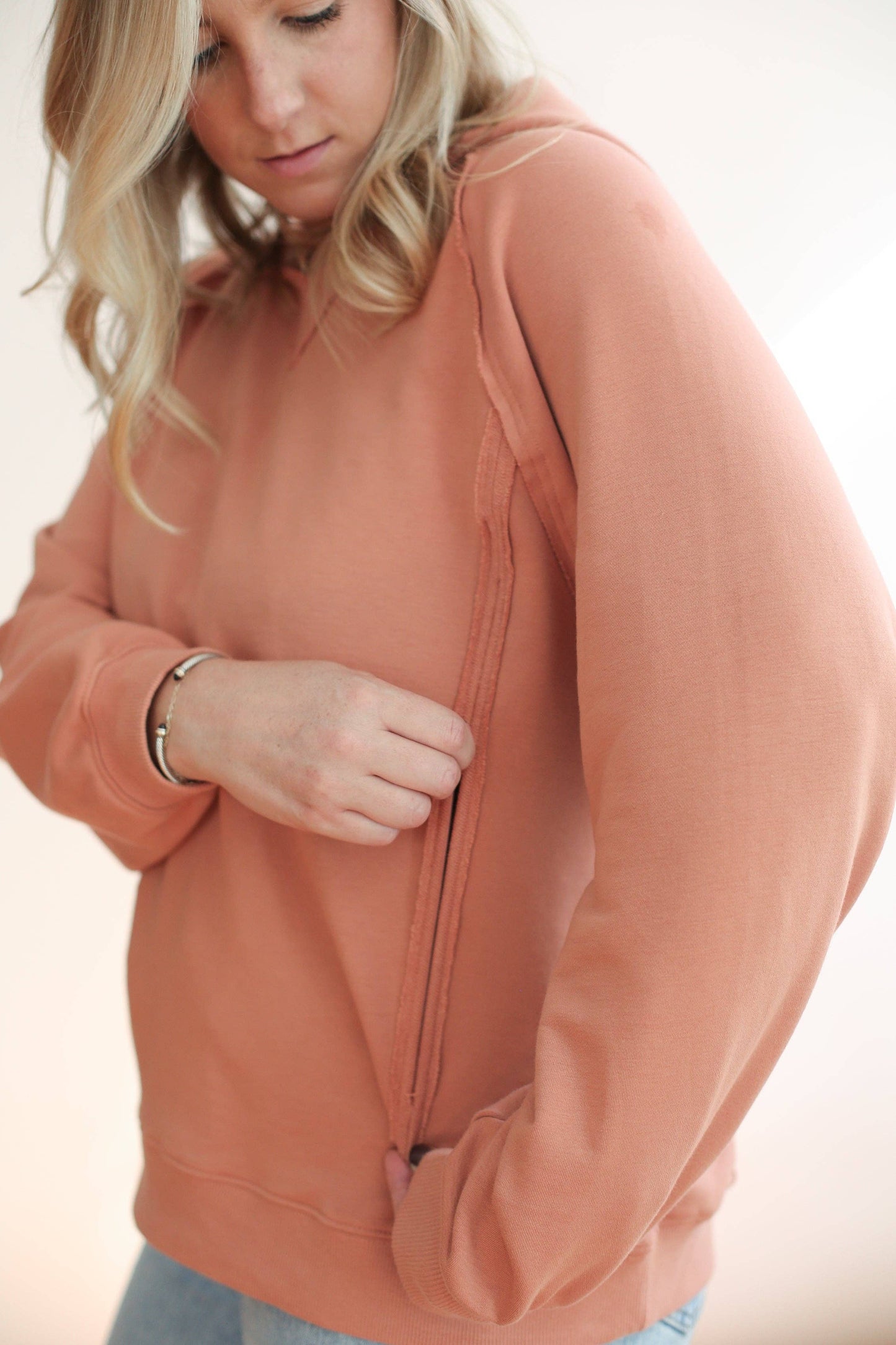 Nursing Friendly Side zip hoodie /forest green/Clay